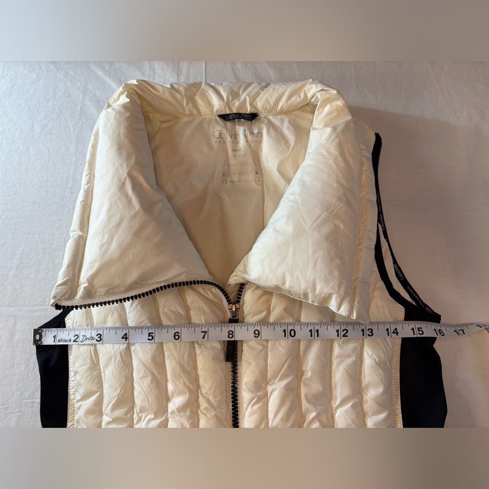 Calvin Klein Performance Vest Ivory Down Women’s Small - Picture 4 of 9